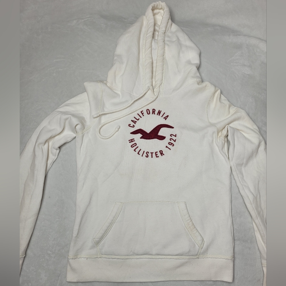 White Hollister hoodie